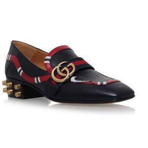 Gucci Yoko Snake-appliqué Leather Loafers In Black